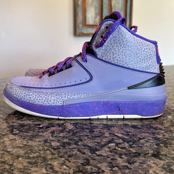 Air Jordan Retro II Purple and Black Sneakers 10.5 - Picture 7 of 14